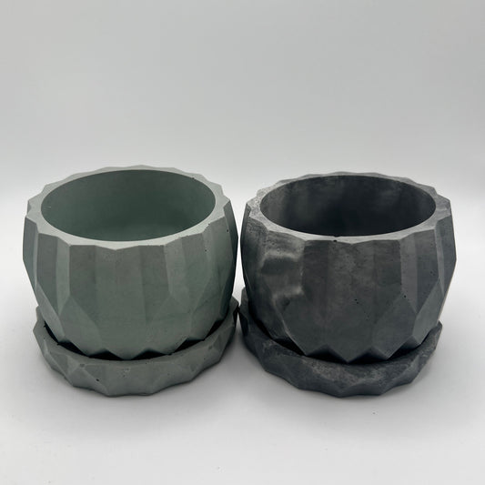 Medium Geometric with Base