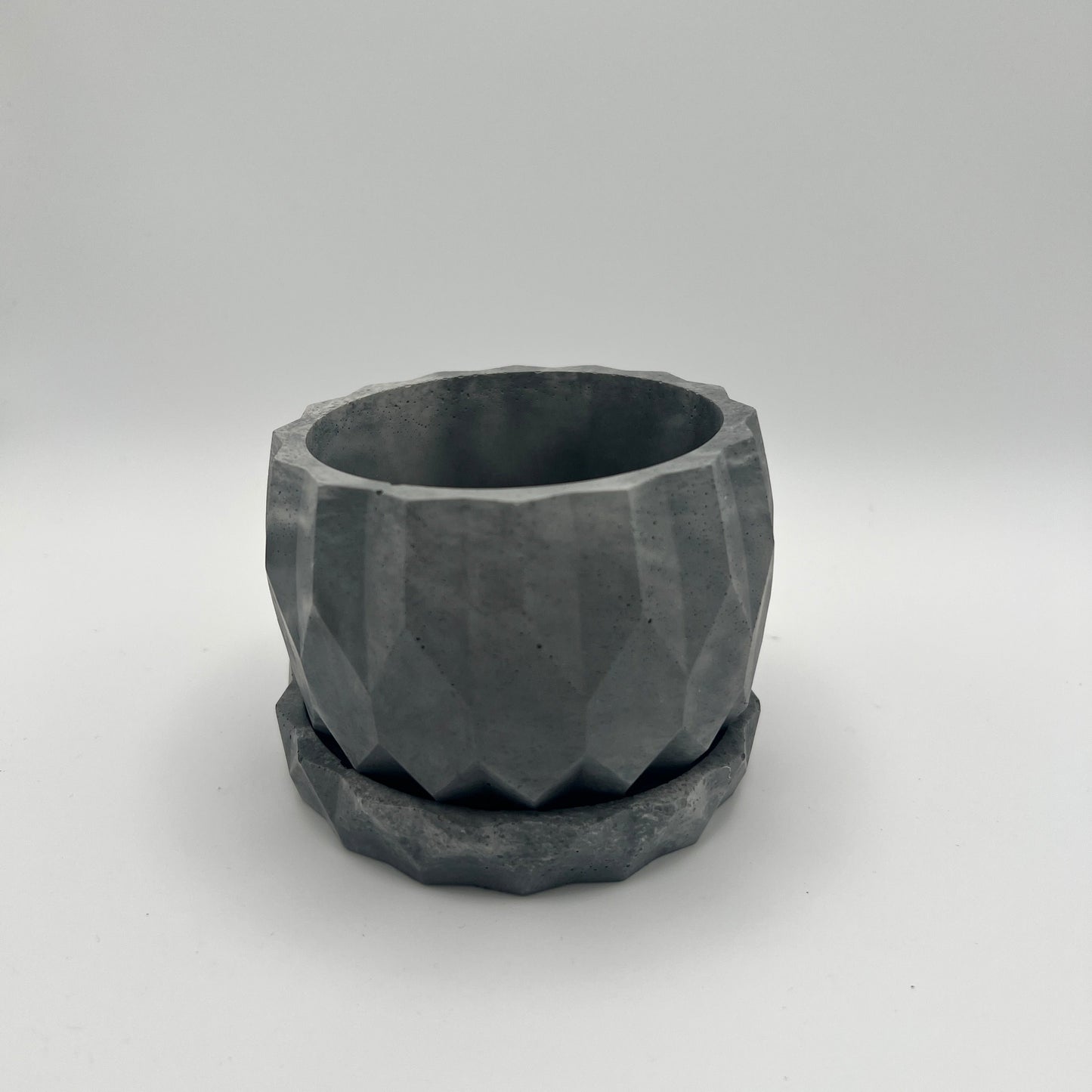 Medium Geometric with Base